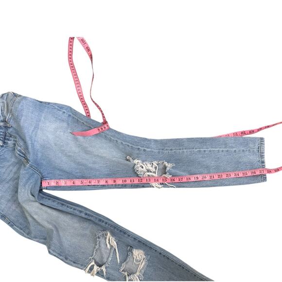 Kancan Women's High Rise Distressed Mom Jeans Size 1 - Picture 7 of 12